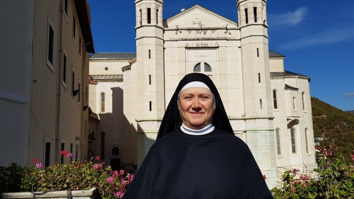 PER I 5 ANNI DEL SISMA, IL MESSAGGIO DELLA PRIORA DEL MONASTERO SANTA RITA DA CASCIA, CHE LANCIA UN APPELLO AL PREMIER DRAGHI, PERCHÉ I TERREMOTATI SIANO UNA PRIORITÀ
