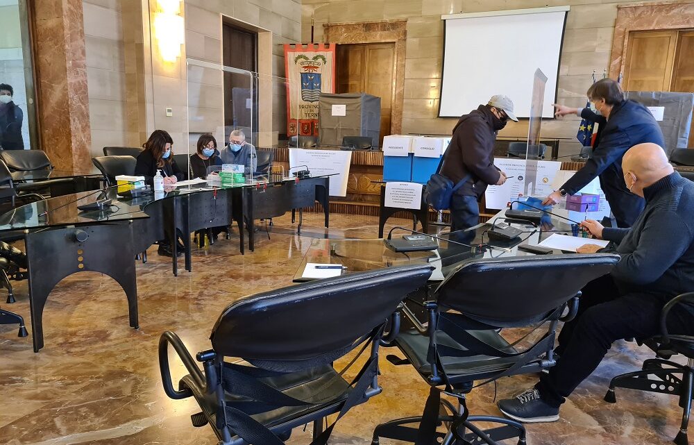 PROVINCIA, ELEZIONI, URNE CHIUSE: HA VOTATO L’83,6 PER CENTO