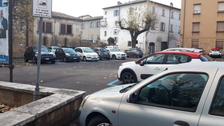PETIZIONE PER LE DIFFICOLTÀ PARCHEGGIO PIAZZA ANGELO DA ORVIETO