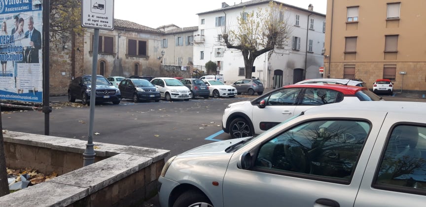 PETIZIONE PER LE DIFFICOLTÀ PARCHEGGIO PIAZZA ANGELO DA ORVIETO