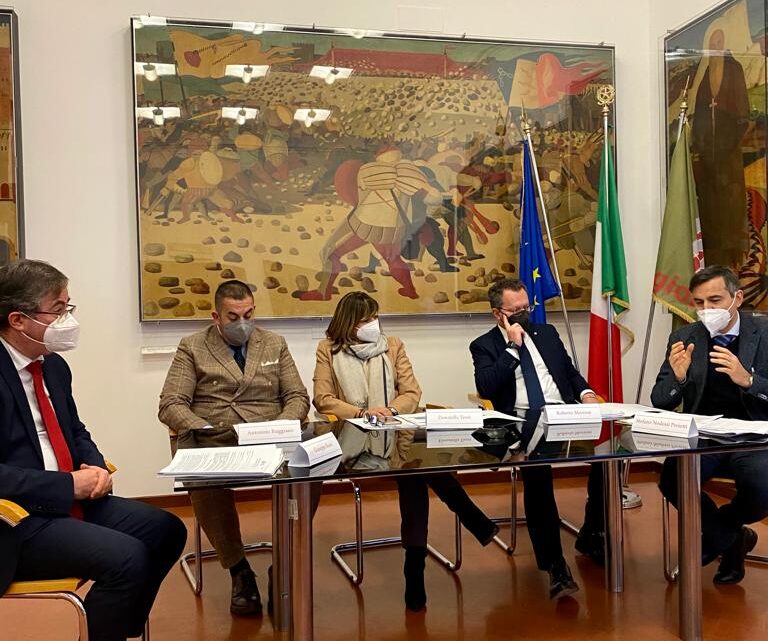 RISORSE PNRR SU ECONOMIA CIRCOLARE E RIFIUTI, UMBRIA PRESENTA 41 PROGETTI PER CIRCA 152 MILIONI DI EURO: “OPPORTUNITÀ PREZIOSA PER IMPRIMERE ACCELERAZIONE AGLI OBIETTIVI DEL PIANO REGIONALE”