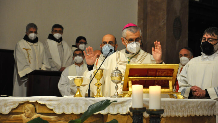 CELEBRATA NELLA CATTEDRALE DI TERNI DAL VESCOVO SODDU LA GIORNATA PER LA VITA CONSACRATA