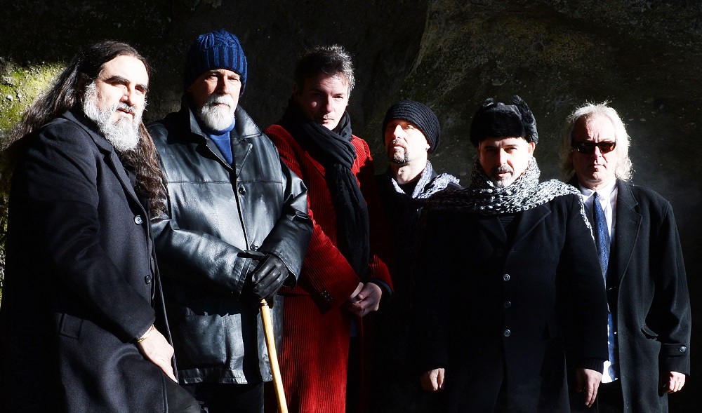 ANCHE LA “BAND STORICA DEL PROG IN UMBRIA” IN CONCERTO ALL’AUDITORIUM SAN DOMENICO DI FOLIGNO PER CELEBRARE I 50 ANNI DEI DUE PRIMI E FONDANTI ALBUM DEL BANCO DEL MUTUO SOCCORSO.