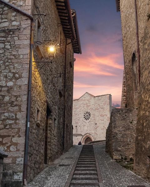 SABATO 19 E DOMENICA 20 MARZO 2022   UN FINE SETTIMANA ALL’ARIA APERTA A VALLO DI NERA, IN UMBRIA, CON DUE APPUNTAMENTI DI “SENTIERI, VICOLI E RACCONTI”