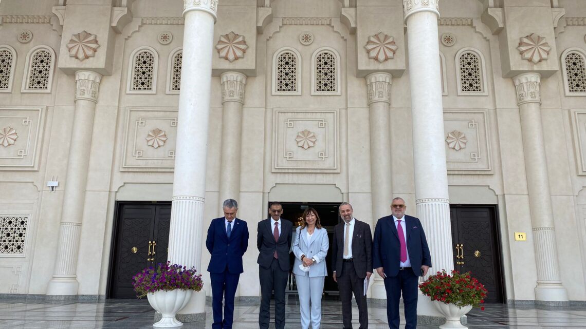 A DUBAI PROFICUO INCONTRO FRA PRESIDENTE TESEI, ASSESSORE FIORONI E DOCENTI UNIVERSITÀ DI PERUGIA E DI SHARJAH: VERRÀ AVVIATA COLLABORAZIONE SU VARI AMBITI DI RICERCA E SCAMBIO STUDENTI