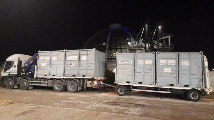 LA PROTEZIONE CIVILE DELL’UMBRIA IN AZIONE PER L’UCRAINA. PARTITI I PRIMI QUATTRO CONTAINER. MELASECCHE “GRAZIE A VOLONTARI E TECNICI PER IL GRANDE IMPEGNO”