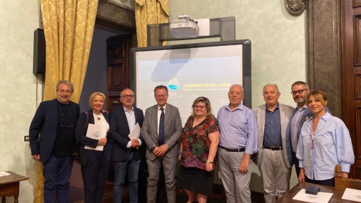 COSTITUITI IN UMBRIA I PRIMI DUE DISTRETTI DEL CIBO, “PREZIOSA OPPORTUNITÀ DI SVILUPPO” CHE FA LEVA SULLE PRODUZIONI CERTIFICATE E TUTELATE DELLE AREE TRASIMENO-CORCIANESE E SUD OVEST ORVIETANO E SULLA SINERGIA FRA IMPRESE E ISTITUZIONI