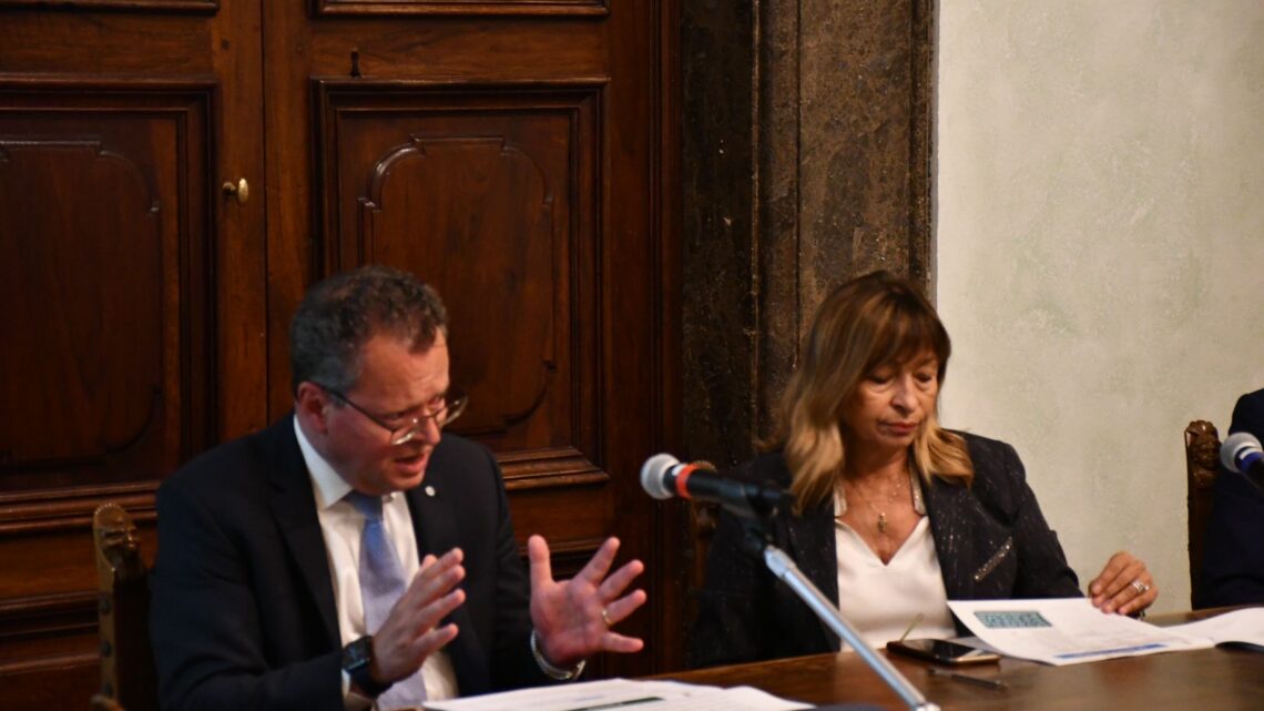 RIFIUTI, PRESIDENTE TESEI E VICEPRESIDENTE MORRONI PRESENTANO OBIETTIVI E AZIONI QUALIFICANTI DEL NUOVO PIANO GESTIONE INTEGRATA: SVOLTA PER DARE STABILITÀ AL SISTEMA E PORRE L’UMBRIA FRA LE REGIONI PIÙ VIRTUOSE