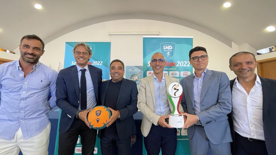 SERIE AON 2022: A CIRÒ MARINA TRE COMPETIZIONI IN QUATTRO GIORNI, TRENTUNO PARTITE DI GRANDE BEACH SOCCER