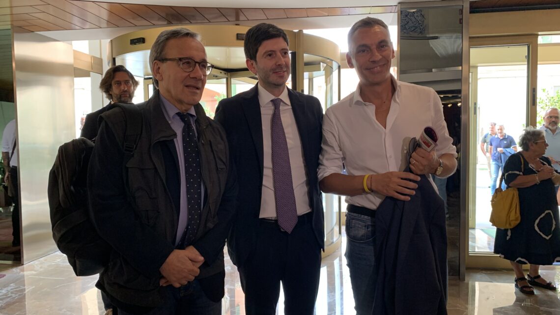 IL MINISTRO SPERANZA A TERNI CON PD E ARTICOLO 1: “NOI SIAMO L’ALTERNATIVA ALLA DESTRA”. SU SALUTE E SOCIALE SERVONO RIFORME, PROSSIMITÀ, PIÙ INVESTIMENTI E PERSONALE