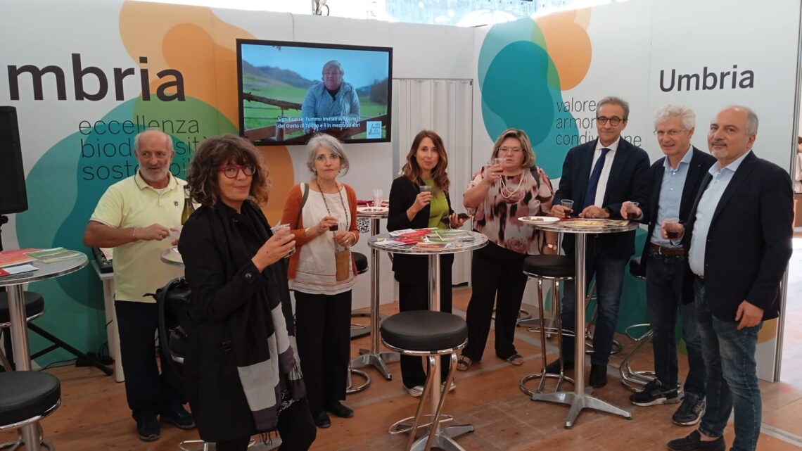 UMBRIA A “TERRA MADRE”, SALONE DEL GUSTO 2022. BILANCIO POSITIVO PER LA PRESENZA ALL’EVENTO INTERNAZIONALE DOVE REGIONE, ASSOGAL, SLOW FOOD UMBRIA E AZIENDE LOCALI HANNO PRESENTATO LE ECCELLENZE AGROALIMENTARI DEL TERRITORIO