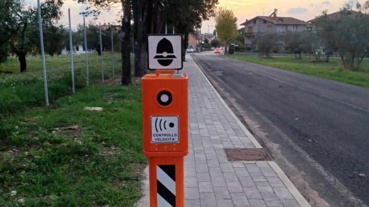 GIOVE, TRE RILEVATORI DI VELOCITÀ SONO STATI INSTALLATI IN VIA SPERIMENTALE LUNGO LA STRADA PIÙ TRAFFICATA