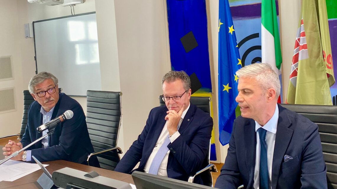 COMUNITÀ ENERGETICHE RINNOVABILI, PRESENTATO CICLO DI INCONTRI CON I SINDACI IN COLLABORAZIONE CON ANCI. MORRONI: OPPORTUNITÀ IMPORTANTE VERSO TRANSIZIONE ECOLOGICA E SVILUPPO SOSTENIBILE