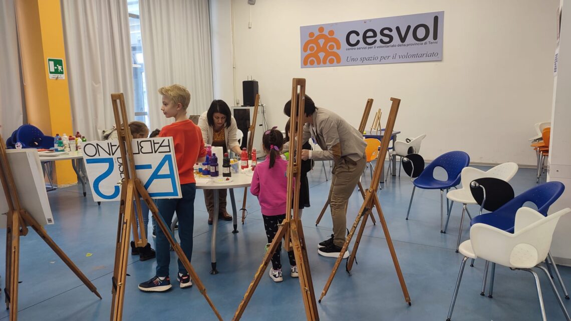 “SCUOLA ROMENA A TERNI”, IL PROGETTO PER L’INTEGRAZIONE DELL’ASSOCIAZIONE FIORE BLU