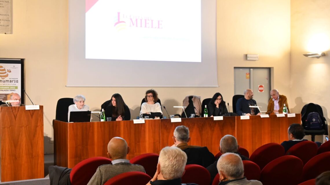 “MIELINUMBRIA” CONFERMA FOLIGNO SEMPRE PIÙ COME ‘CITTÀ DEL MIELE’ E ‘COMUNE AMICO DELLE API’.