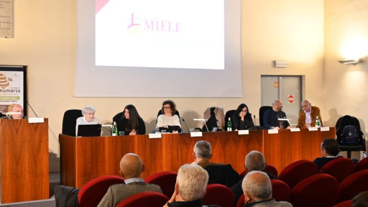 “MIELINUMBRIA” CONFERMA FOLIGNO SEMPRE PIÙ COME ‘CITTÀ DEL MIELE’ E ‘COMUNE AMICO DELLE API’.