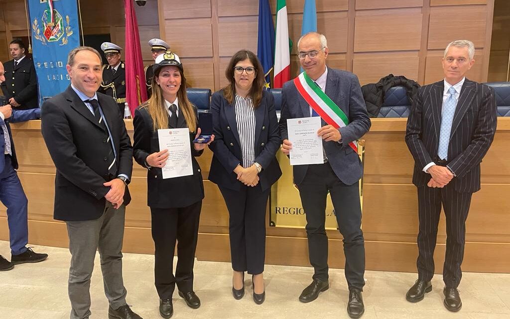 L’ AGENTE DELLA POLIZIA LOCALE DI SAN LORENZO NUOVO, MARZIA CARLI, INSIGNITA DELL’ONOREFICIENZA REGIONALE PER IL CONTRASTO ALLA PANDEMIA COVID 19.