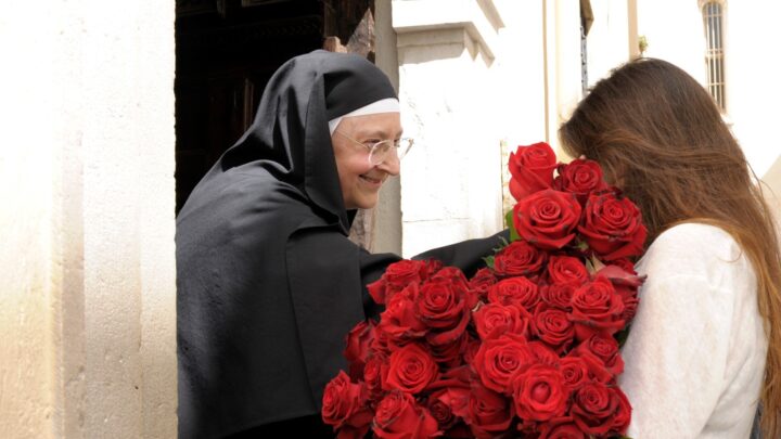 “PER ELIMINARE OGNI FORMA DI VIOLENZA CONTRO LE DONNE E PROMUOVERE RELAZIONI SANE, È NECESSARIA L’EDUCAZIONE SENTIMENTALE DELLE GIOVANE GENERAZIONI”  LA PRIORA DEL MONASTERO SANTA RITA DA CASCIA SULLA GIORNATA INTERNAZIONALE PER L’ELIMINAZIONE DELLA VIOLENZA CONTRO LE DONNE