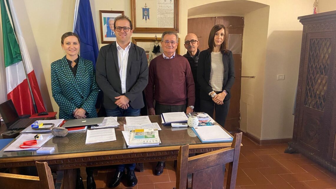 NARNI, IL SINDACO LUCARELLI HA INCONTRATO L’AD DI SIFA CHE HA RILEVATO LA CARTIERA ALLIABOX