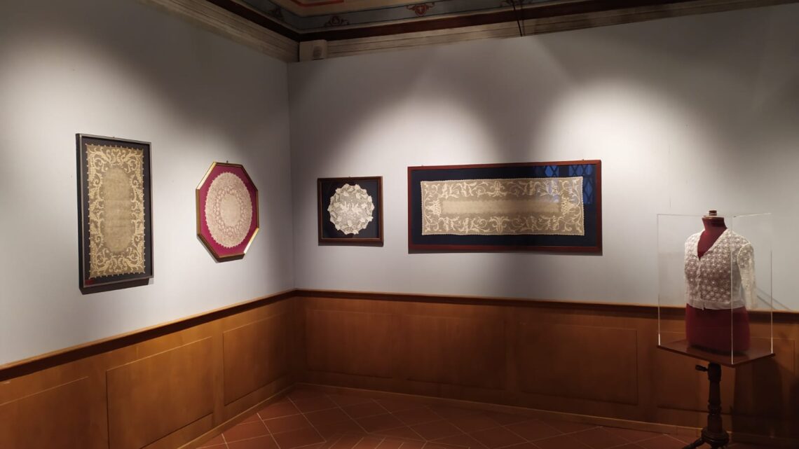 A PALAZZO COELLI LA MOSTRA “IL MERLETTO ORVIETANO” – 28 DICEMBRE 2022 / 6 GENNAIO 2023