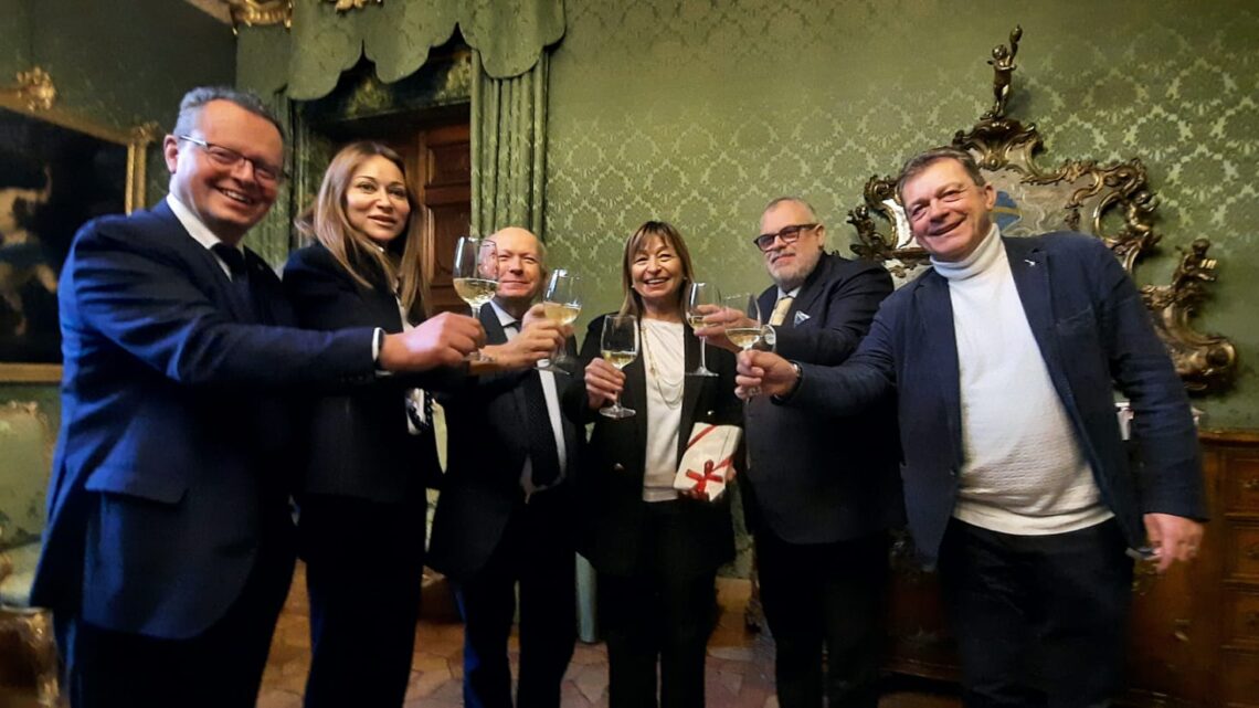 CONFERENZA STAMPA DI FINE ANNO, IL BILANCIO DELLA GIUNTA PER IL 2022. LA PRESIDENTE TESEI: “L’UMBRIA HA CAMBIATO MARCIA”