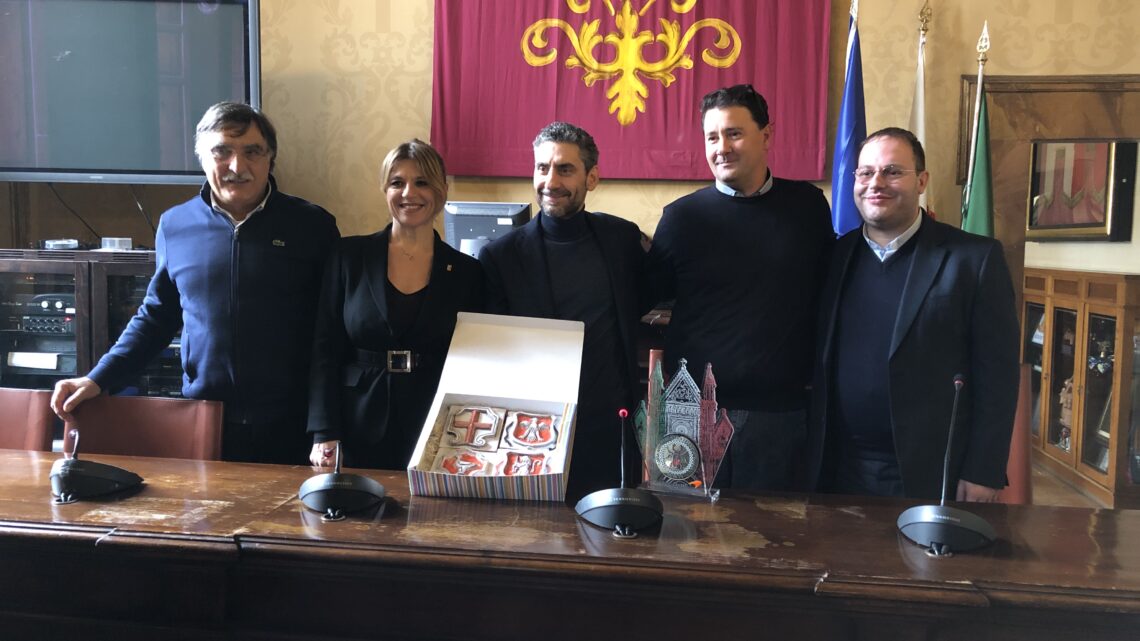 AD ANDREA STELLA NEO TEAM PRINCIPAL DELLA SCUDERIA MCLAREN RICONOSCIMENTO DELLA CITTÀ DI ORVIETO E DELL’ASSOCIAZIONE “LA CASTELLANA”