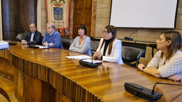 PROVINCIA, CONFERENZA STAMPA DI FINE ANNO DELLA PRESIDENTE PERNAZZA: “STIAMO LAVORANDO PER FAR TORNARE L’ENTE UN PUNTO DI RIFERIMENTO PER I COMUNI E I CITTADINI”