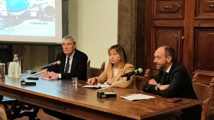 AEROPORTO, TESEI: “OBIETTIVI PIANO INDUSTRIALE RAGGIUNTI CON UN ANNO DI ANTICIPO. 2022 DA RECORD CON 370MILA PASSEGGERI, ORA INVESTIMENTI PER 850MILA EURO SULL’AEROSTAZIONE PER IL TRAGUARDO DEI 500MILA PASSEGGERI”