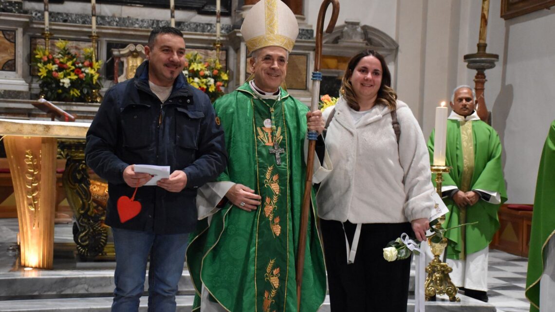 SAN VALENTINO 2023 – FESTA DELLA PROMESSA DEI FIDANZATI. MONS. SODDU: “QUESTA PROMESSA POSSA ESSERE LA BASE FONDAMENTALE DI UN AMORE BELLO, NON INSIPIDO, VERO, AUTENTICO, LUMINOSO E FECONDO”