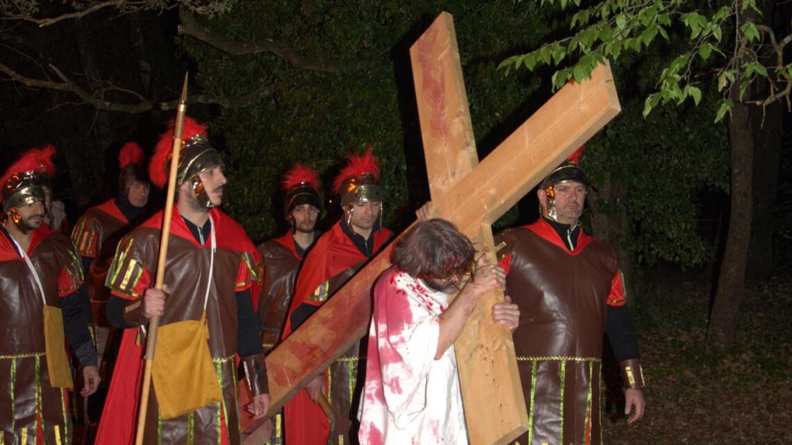 PRO LOCO MARMORE PREPARA LA RIEVOCAZIONE DEL VENERDÌ SANTO E LANCIA L’APPELLO:  “MANCANO I FIGURANTI, VENITE ALLE PROVE”