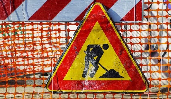 LAVORI SULLA RETE IDRICA, CIRCOLAZIONE INTERROTTA IN STRADA SALTO DEL LIVIO