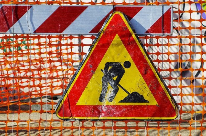 LAVORI SULLA RETE IDRICA, CIRCOLAZIONE INTERROTTA IN STRADA SALTO DEL LIVIO