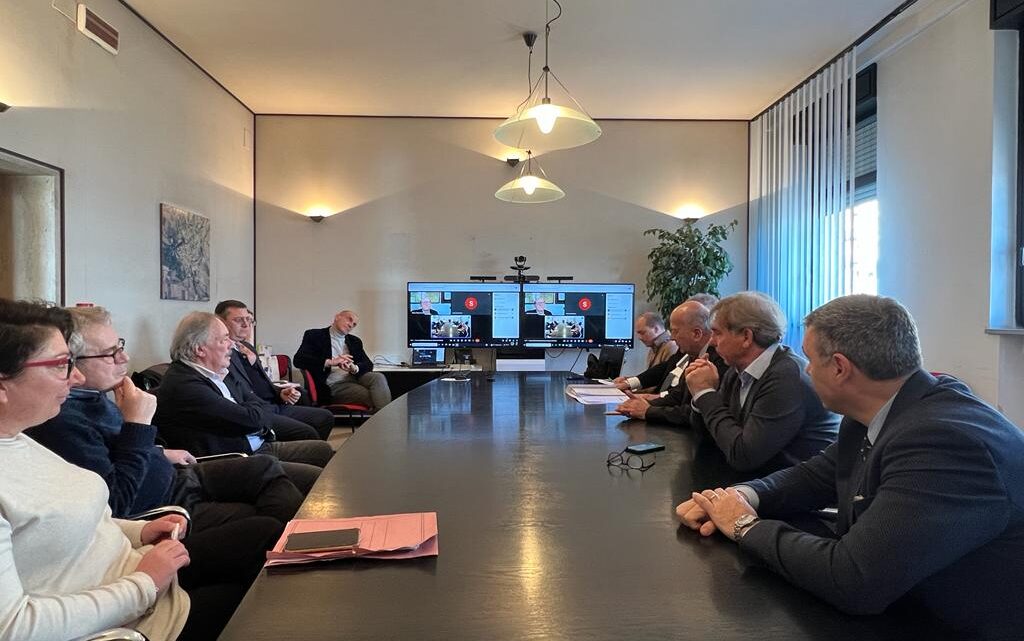 CANTIERE STRADA STATALE 452 “DELLA CONTESSA”; ASSESSORE MELASECCHE CONVOCA RIUNIONE OPERATIVA CON ANAS, COMUNE GUBBIO, CAMERA DI COMMERCIO E ASSOCIAZIONI DI CATEGORIA: IMPEGNO DI TUTTI AD ACCELERARE AL MASSIMO I LAVORI PER CONCLUDERLI PRIMA DEL NATALE 2023  