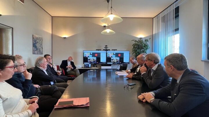 CANTIERE STRADA STATALE 452 “DELLA CONTESSA”; ASSESSORE MELASECCHE CONVOCA RIUNIONE OPERATIVA CON ANAS, COMUNE GUBBIO, CAMERA DI COMMERCIO E ASSOCIAZIONI DI CATEGORIA: IMPEGNO DI TUTTI AD ACCELERARE AL MASSIMO I LAVORI PER CONCLUDERLI PRIMA DEL NATALE 2023  