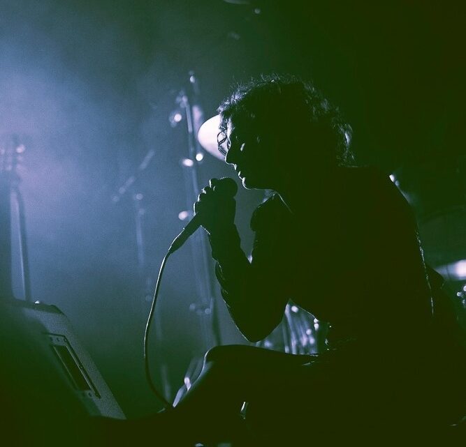 NADAH EL SHAZLY, UNO DEI NOMI DI PUNTA DELLA SCENA MUSICALE UNDERGROUND EGIZIANA  ED INTERNAZIONALE, IN CONCERTO MERCOLEDÌ 5 APRILE (ORE 21.15)  ALL’AUDITORIUM SANTA CECILIA DI PERUGIA.