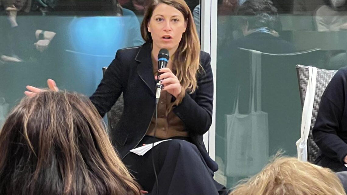 PICCOLOTTI: “ASTE AL MASSIMO RIBASSO SONO UN FURTO DI FUTURO. SONO CON I LAVORATORI DELLE COOPERATIVE CHE HANNO PROTESTATO DAVANTI A PALAZZO DONINI. PRESTO INTERROGAZIONE AL MINISTRO DELLA SALUTE.