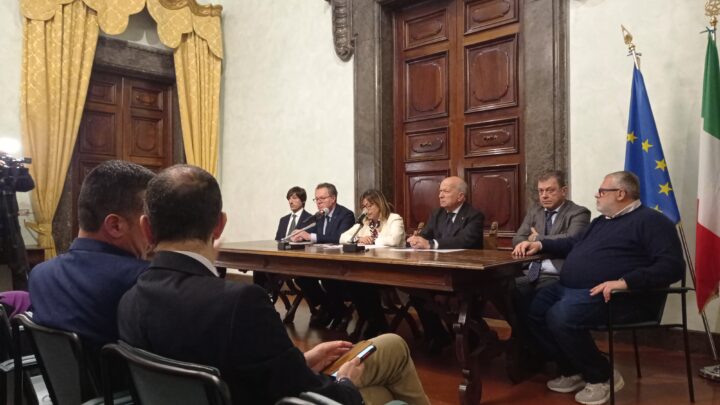 COMUNITÀ MONTANE, GIUNTA REGIONALE ACCELERA PERCORSO PER LA LIQUIDAZIONE UNITARIA E LA DEFINITIVA CHIUSURA. PRESIDENTE TESEI E VICEPRESIDENTE MORRONI: VERSO LA SOLUZIONE UNO DEI COMPLESSI E DELICATI DOSSIER CHE ABBIAMO EREDITATO
