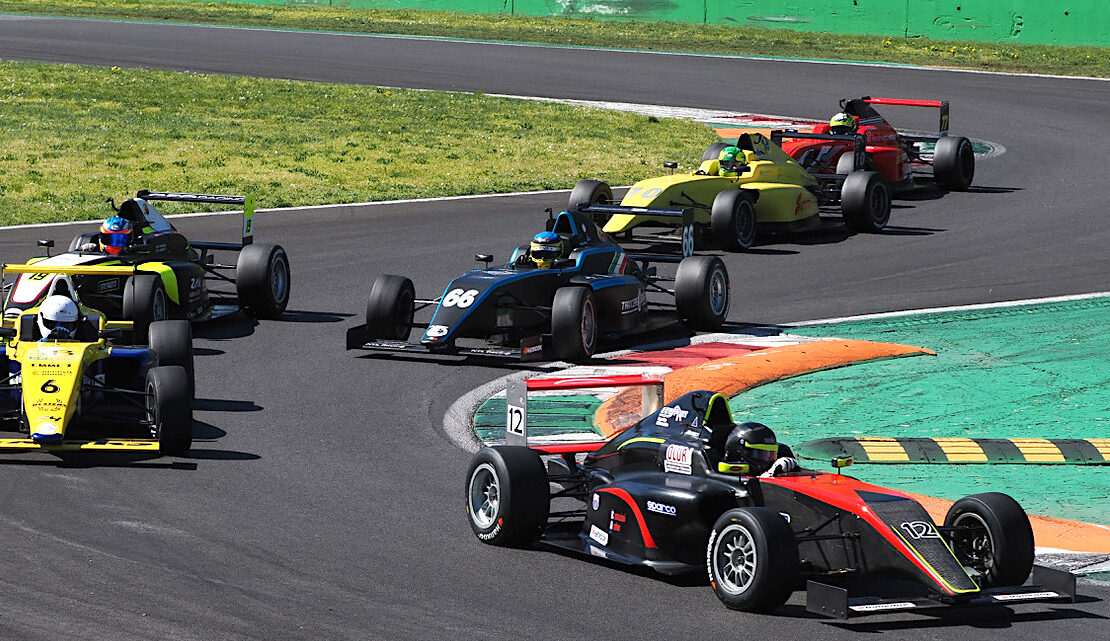 MARIANI IN PROGRESSIONE A MONZA ALL’ESORDIO NELL’AUTOMOBILISMO