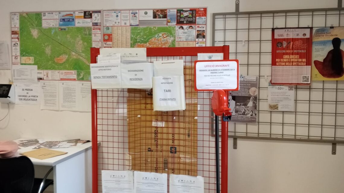 “ANAGRAFE, ALLESTITA UNA SALA D’ATTESA NELL’ATRIO DEGLI UFFICI DI VIA ROMA”