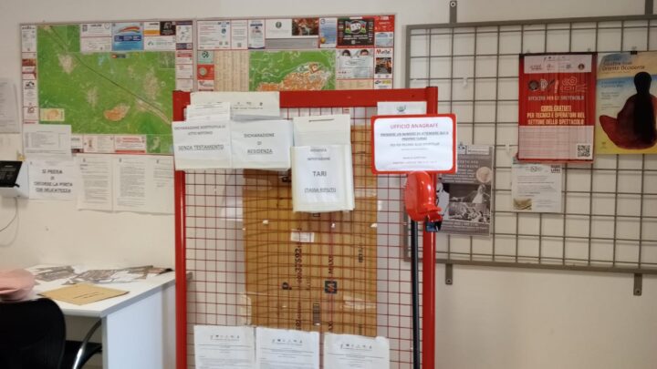 “ANAGRAFE, ALLESTITA UNA SALA D’ATTESA NELL’ATRIO DEGLI UFFICI DI VIA ROMA”