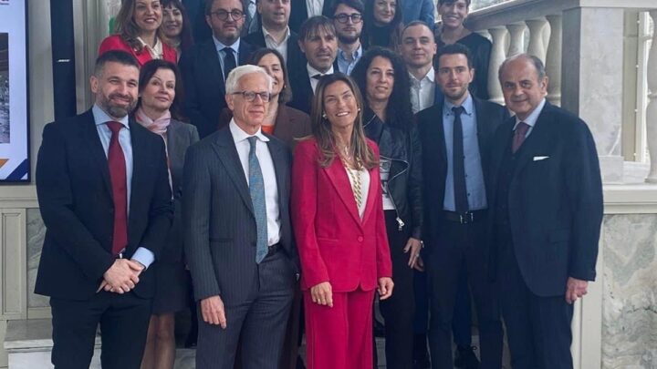 EXPORT EXECUTIVE CUSTOM PROGRAM LUISS BUSINESS SCHOOL: CONCLUSO CORSO SU INTERNAZIONALIZZAZIONE D’IMPRESA FRUTTO DELLA COLLABORAZIONE FRA REGIONE UMBRIA, ARPAL E UNIVERSITÀ LUISS E SEGUITO DA 21 IMPRENDITORI E MANAGER UMBRI