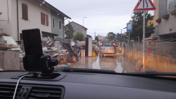 ALLUVIONE IN EMILIA-ROMAGNA, L’UMBRIA INVIA UNA SQUADRA PER FAR FRONTE ALL’EMERGENZA, COMPOSTA DA PROPRI FUNZIONARI DI PROTEZIONE CIVILE E 31 VOLONTARI