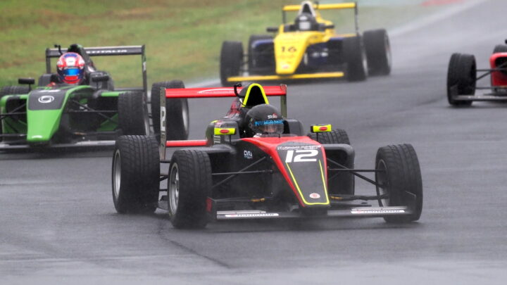 MARIANI CENTRA I PRIMI PODI NELLA FORMULA X A VALLELUNGA