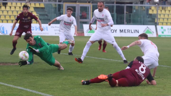 STORICA VITTORIA A LIVORNO, SALVEZZA VICINISSIMA, MA NON SCATTA ANCORA LA MATEMATICA