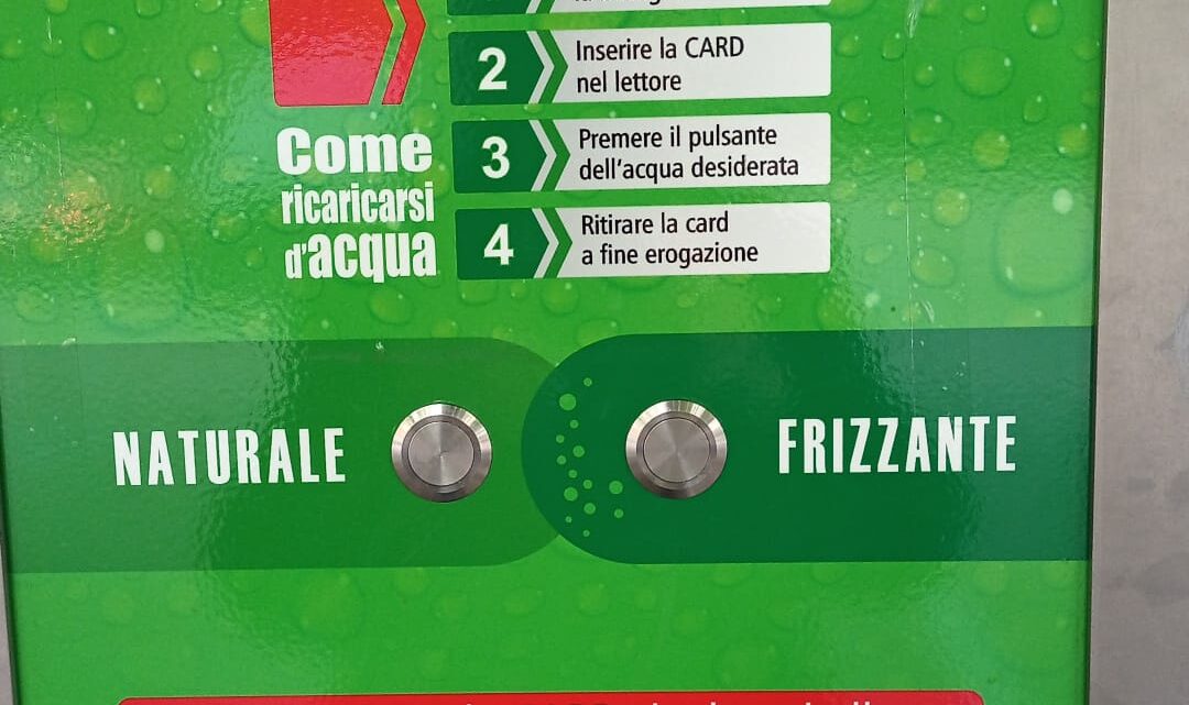INTERROGAZIONE SULL’ASSENZA DI SEGNALETICA PER L’ACQUISTO DI TESSERE ALLA CASETTA DELL’ACQUA DI PIAZZA CAHEN