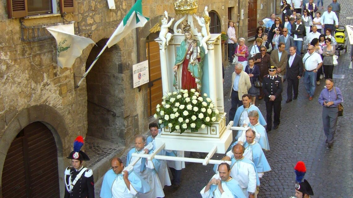 LA CAVA IN FESTA PER LA “REPUBBLICA DEI CAVAJOLI”