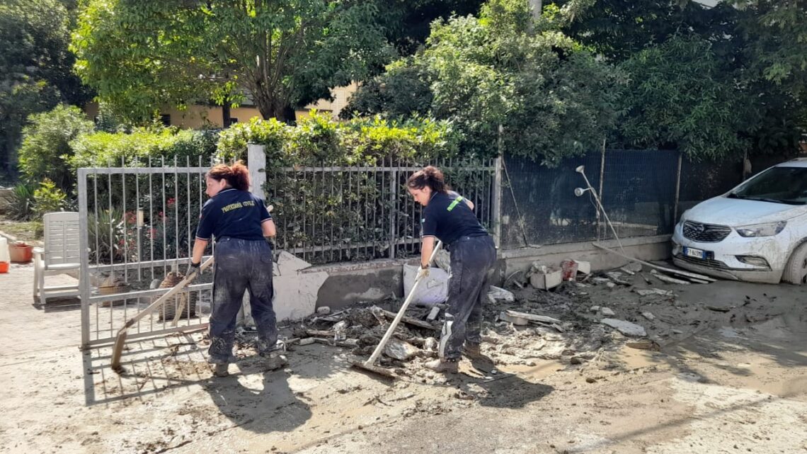 ALLUVIONE IN EMILIA-ROMAGNA, DALL’UMBRIA PARTITO IL QUARTO CONTINGENTE CON SETTE FUNZIONARI DELLA PROTEZIONE CIVILE DELLA REGIONE E 28 VOLONTARI IN AIUTO A CESENA
