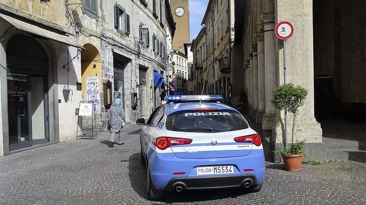 55ENNE ORVIETANO DENUNCIATO DALLA POLIZIA DI STATO.