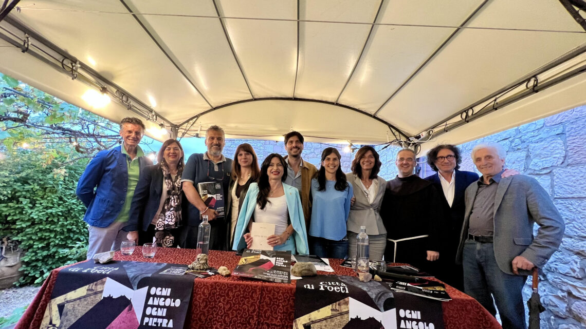 ASSISI CITTÀ DI POETI,  ORIGINALE PERFORMANCE  PER RISCOPRIRE  FIGURE POETICHE LOCALI