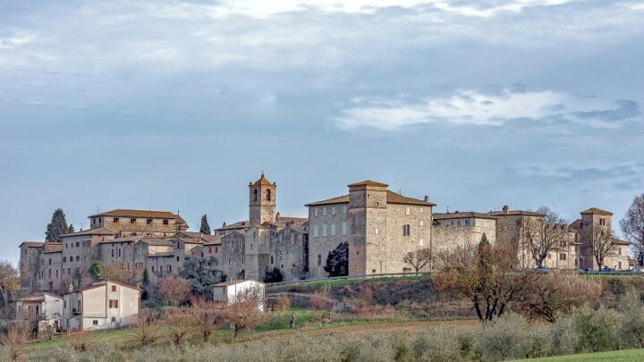 FRATTA TODINA: VISITE GUIDATE, DEGUSTAZIONI E MUSICA NELL’ULTIMA TAPPA DI MEDIA VALLE TOUR